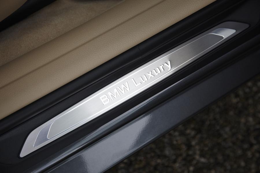  BMW 328i Touring Luxury 2012 года  (фото 17 из 200)